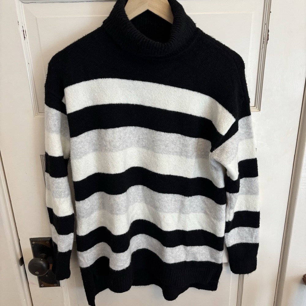 Talbots Women's Black Grey White Wide Striped Turtleneck Sweater Size LP